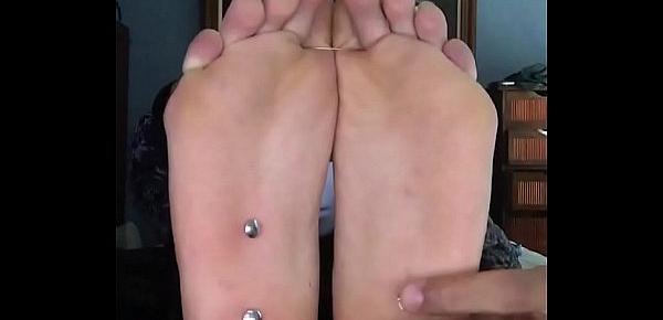  Extreme Feet Torture Needles